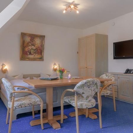 Hotel "Malerwinkel" Gmbh Seeon-Seebruck Zewnętrze zdjęcie