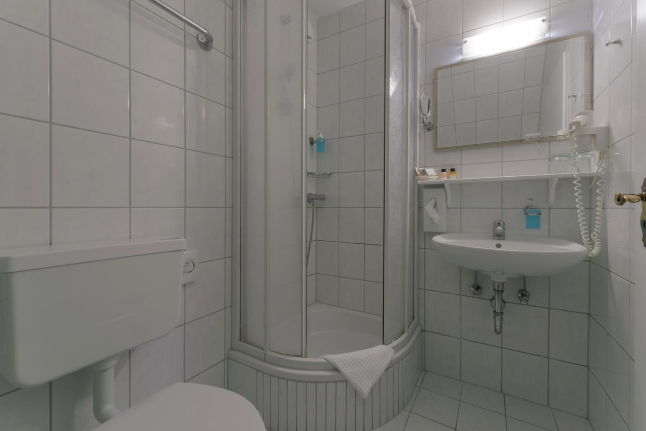 Hotel "Malerwinkel" Gmbh Seeon-Seebruck Zewnętrze zdjęcie