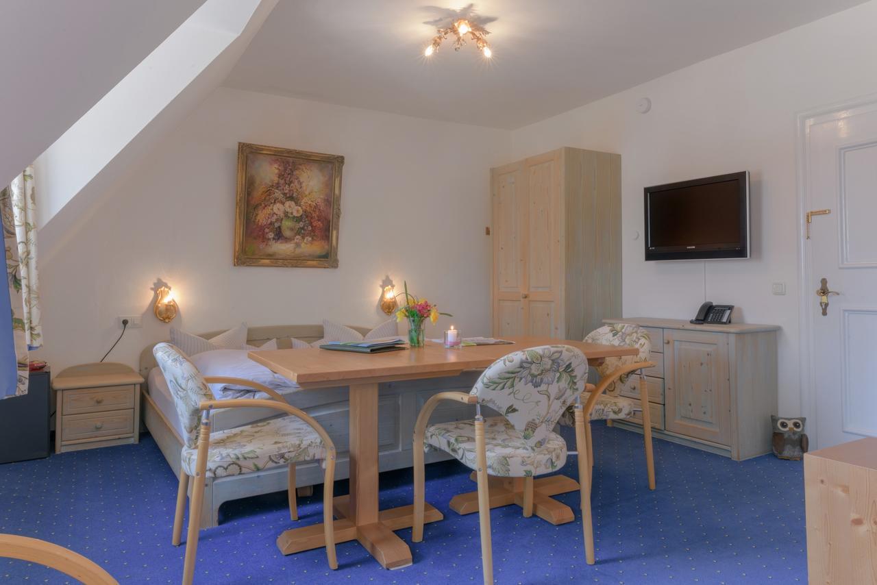 Hotel "Malerwinkel" Gmbh Seeon-Seebruck Zewnętrze zdjęcie