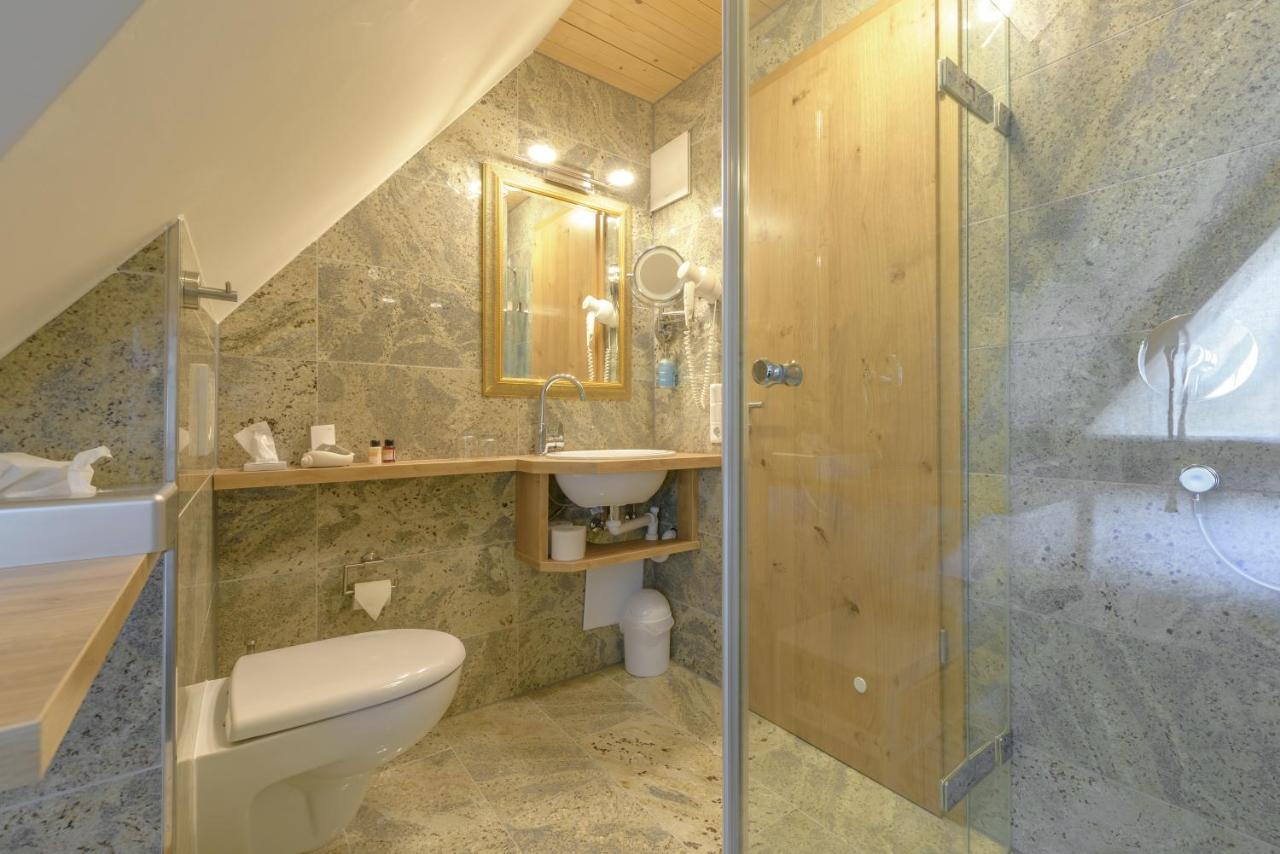 Hotel "Malerwinkel" Gmbh Seeon-Seebruck Pokój zdjęcie